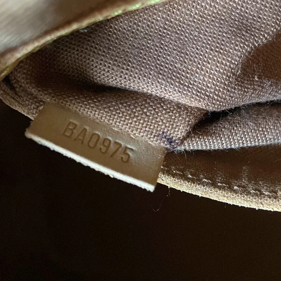 Louis Vuitton alma - Picture 11 of 16